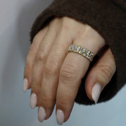 Anel Charm